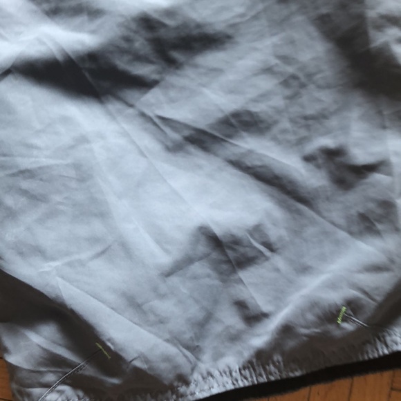 Vintage Lululemon shorts - Picture 6 of 9